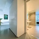 Apartman Chic Atelier With Breathtaking Waterfront