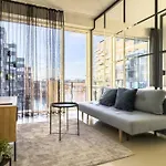Apartman Chic Atelier With Breathtaking Waterfront