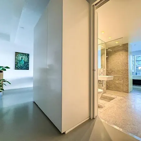 Апартаменты Chic Atelier With Breathtaking Waterfront