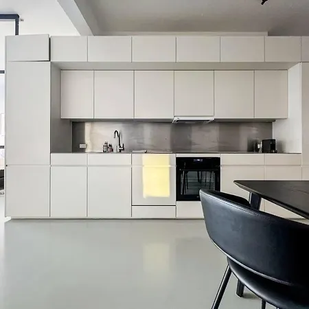 Апартаменты Chic Atelier With Breathtaking Waterfront Копенгаген