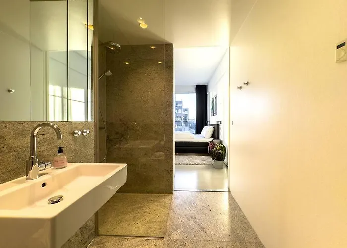 Chic Atelier With Breathtaking Waterfront *