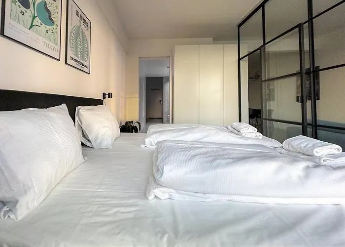 Chic Atelier With Breathtaking Waterfront *